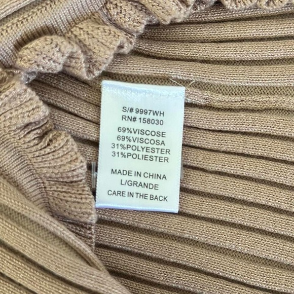 Love Tree Ribbed Short Sleeve Ruffle Crop Top | Size L - Picture 6 of 6